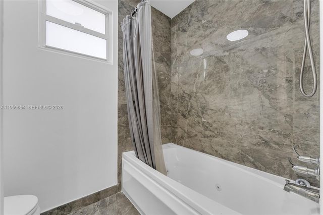 11824 SW 43rd Ct, Davie, FL 33330