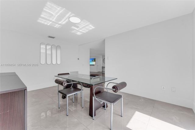 11824 SW 43rd Ct, Davie, FL 33330