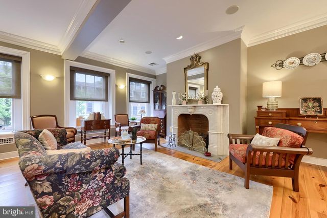 121-123 E KING ST, Lancaster, PA 17602