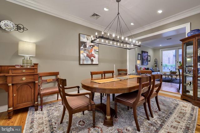 121-123 E KING ST, Lancaster, PA 17602