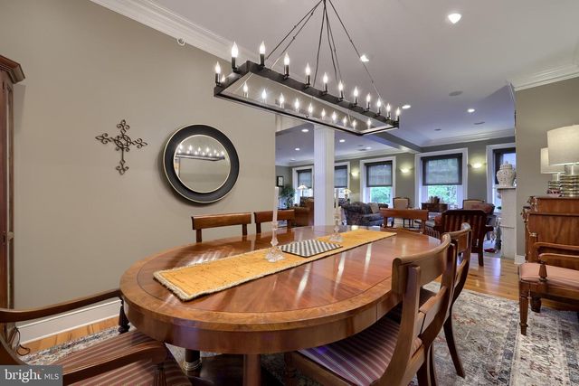 121-123 E KING ST, Lancaster, PA 17602