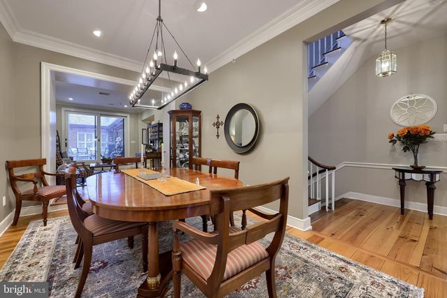 121-123 E KING ST, Lancaster, PA 17602