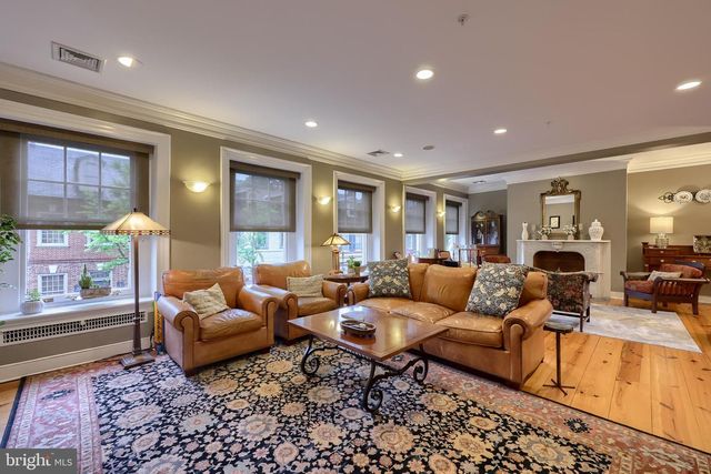 121-123 E KING ST, Lancaster, PA 17602