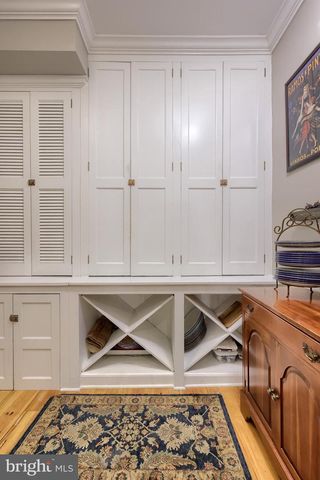 121-123 E KING ST, Lancaster, PA 17602