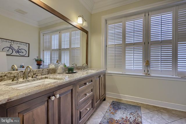 121-123 E KING ST, Lancaster, PA 17602