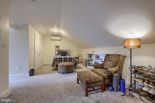 121-123 E KING ST, Lancaster, PA 17602