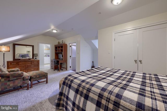 121-123 E KING ST, Lancaster, PA 17602