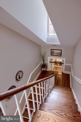 121-123 E KING ST, Lancaster, PA 17602