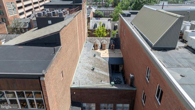 121-123 E KING ST, Lancaster, PA 17602