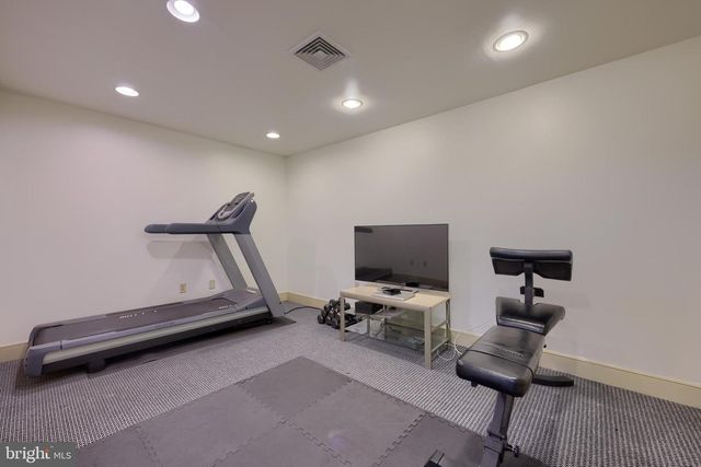 121-123 E KING ST, Lancaster, PA 17602