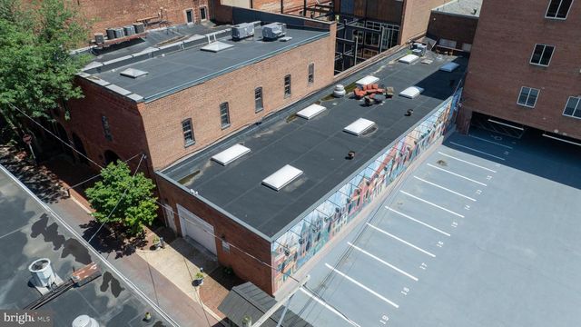 121-123 E KING ST, Lancaster, PA 17602