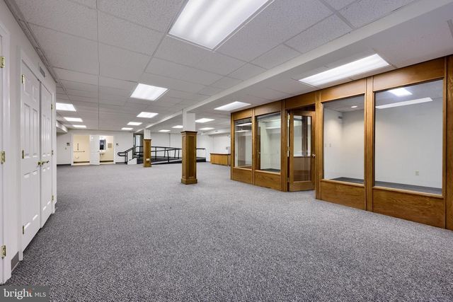 121-123 E KING ST, Lancaster, PA 17602