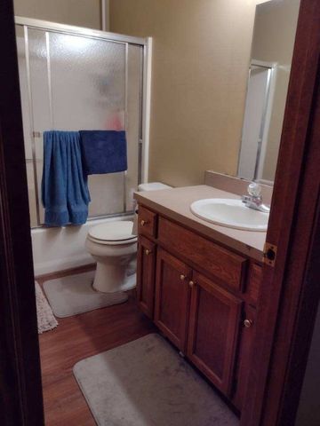 1405 E O Street, Russellville, AR 72801