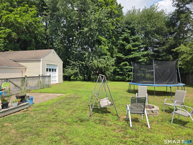 40 Suffolk Drive, East Hartford, CT 06118
