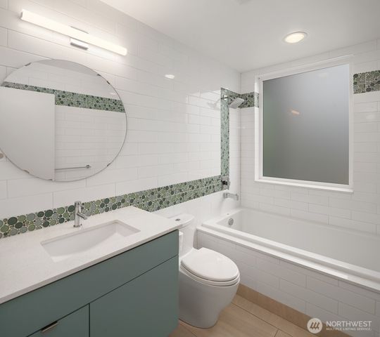 1400 Olympic Way W, Seattle, WA 98119