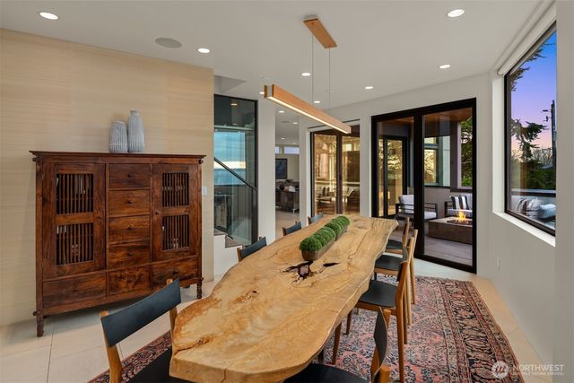 1400 Olympic Way W, Seattle, WA 98119