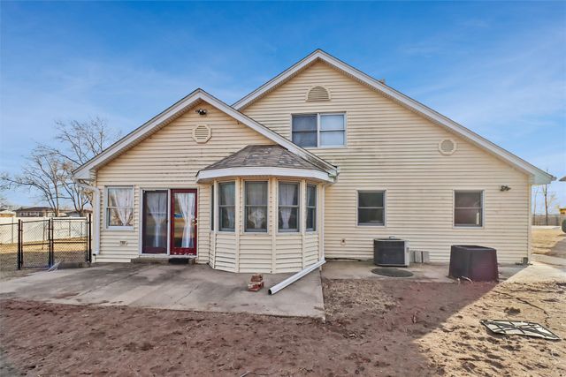 5640 SE 68th Place, Carlisle, IA 50047