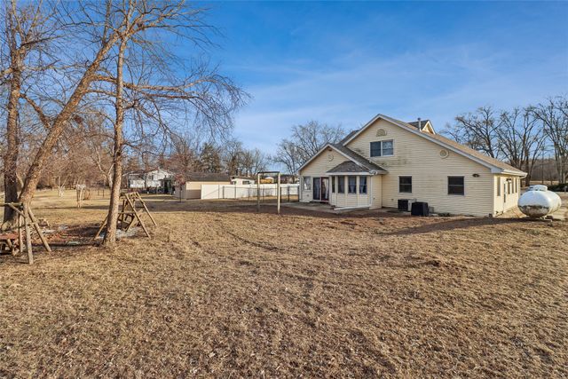 5640 SE 68th Place, Carlisle, IA 50047