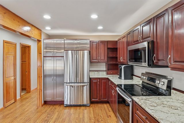 5640 SE 68th Place, Carlisle, IA 50047