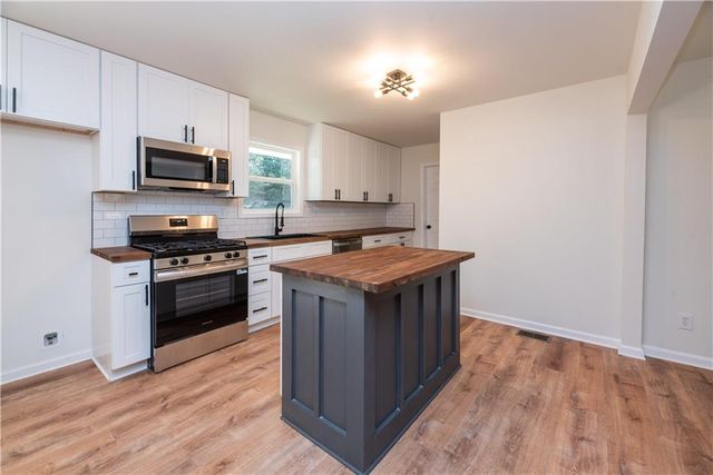 1024 Topaz Lane, Villa Rica, GA 30180