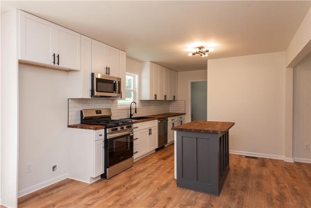 1024 Topaz Lane, Villa Rica, GA 30180