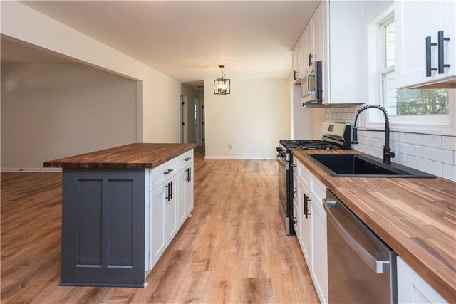 1024 Topaz Lane, Villa Rica, GA 30180