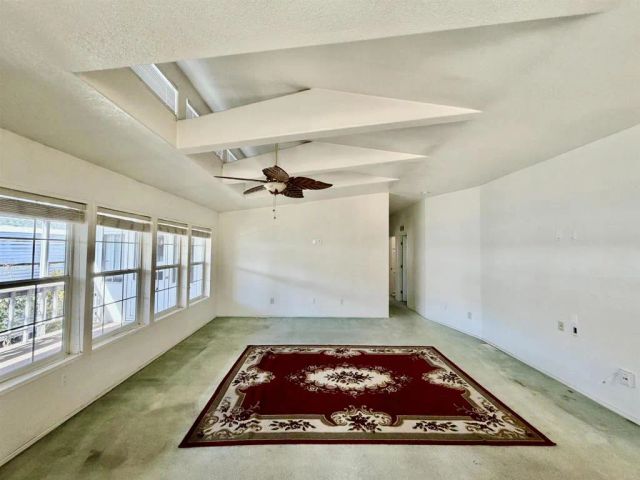 8301 Mission Gorge 32, Santee, CA 92071