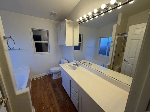 8301 Mission Gorge 32, Santee, CA 92071