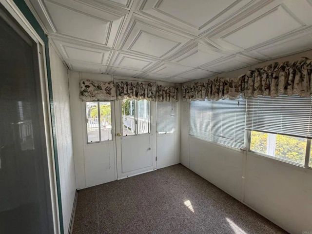 8301 Mission Gorge 32, Santee, CA 92071