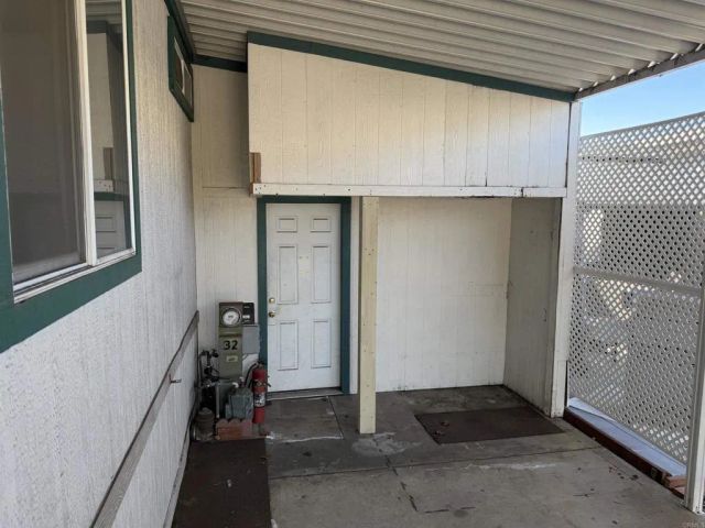 8301 Mission Gorge 32, Santee, CA 92071