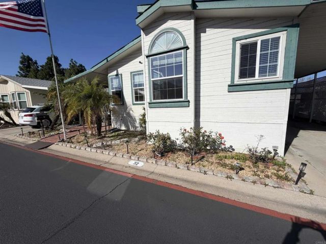8301 Mission Gorge 32, Santee, CA 92071