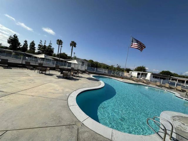 8301 Mission Gorge 32, Santee, CA 92071