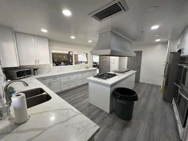 8301 Mission Gorge 32, Santee, CA 92071