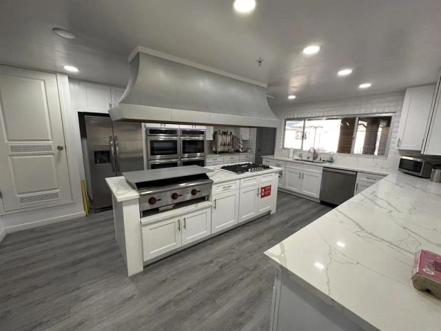 8301 Mission Gorge 32, Santee, CA 92071