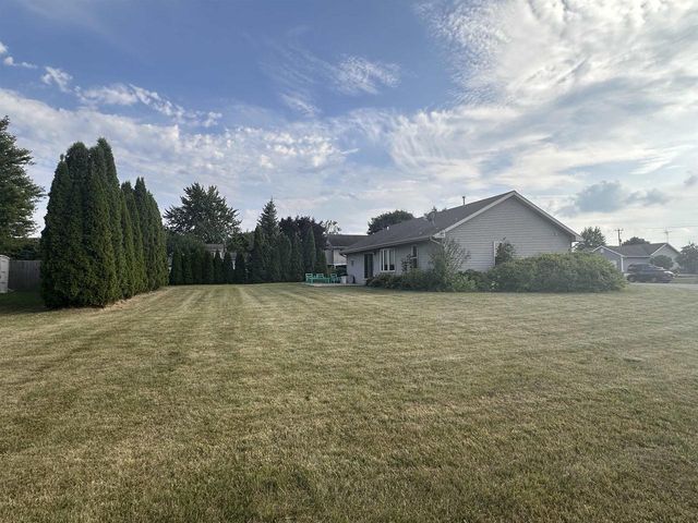 1140 BARBARY LANE, Winneconne, WI 54986