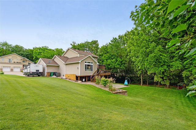 5245 Pine Valley Drive, Pleasant Hill, IA 50327
