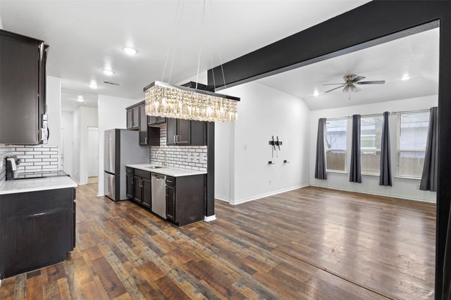 3831 Opal Avenue, Dallas, TX 75216