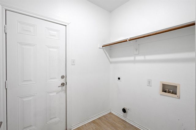 3831 Opal Avenue, Dallas, TX 75216