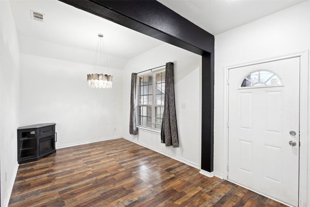 3831 Opal Avenue, Dallas, TX 75216