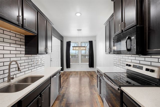 3831 Opal Avenue, Dallas, TX 75216