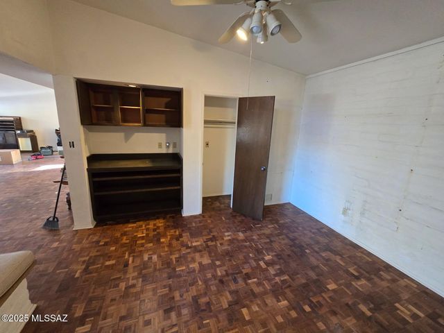 7005 N Montecatina Drive, Tucson, AZ 85704