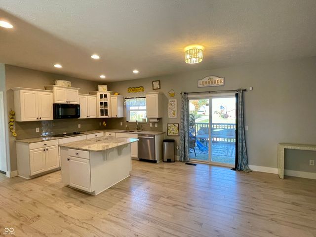 4022 Sunnyside Court, Danville, IN 46122