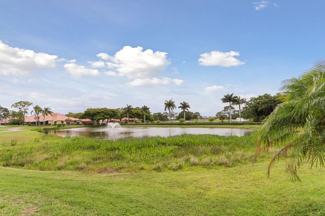 2 Old Fence Road, Palm Beach Gardens, FL 33418
