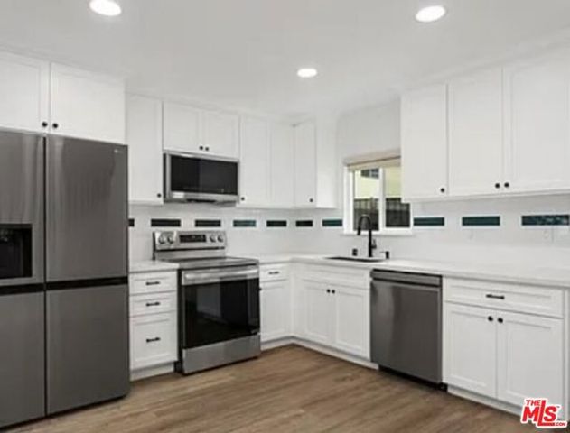 6132 Myrtle Avenue, Long Beach, CA 90805