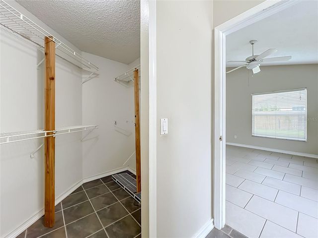 930 RIVECON AVENUE, Orlando, FL 32825