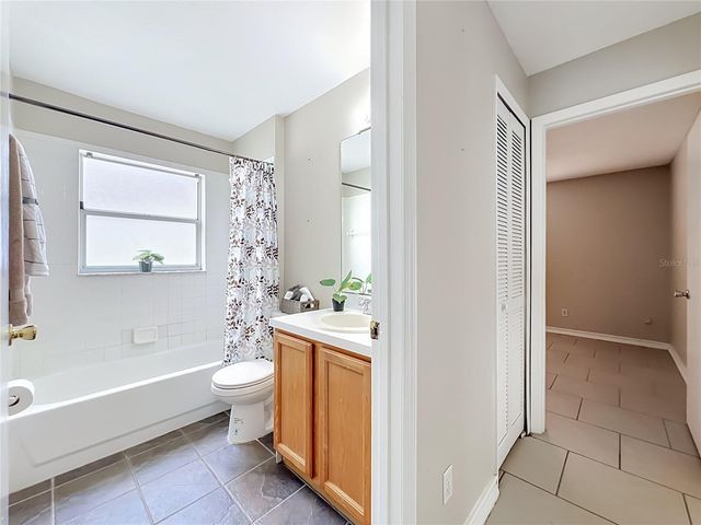 930 RIVECON AVENUE, Orlando, FL 32825