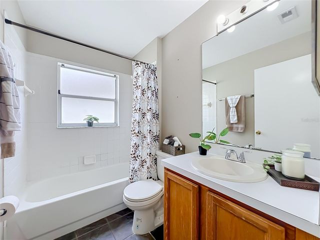 930 RIVECON AVENUE, Orlando, FL 32825