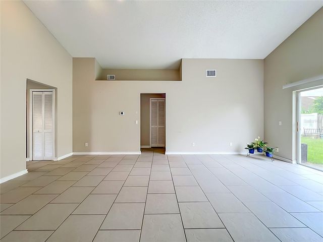 930 RIVECON AVENUE, Orlando, FL 32825