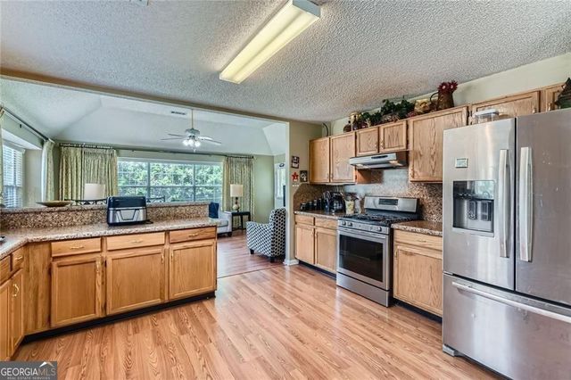 1736 Mossy Rock Cove, Lithonia, GA 30058