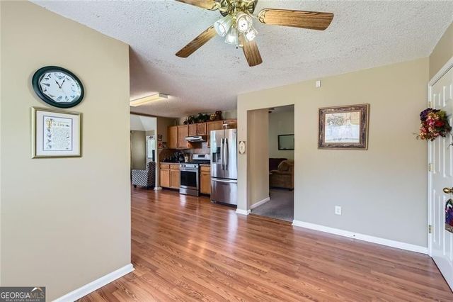 1736 Mossy Rock Cove, Lithonia, GA 30058